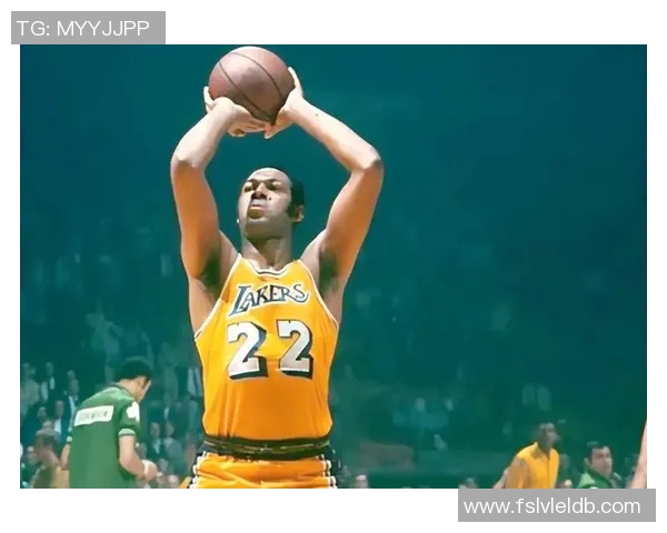 篮球明星局：聚焦球场传奇与未来之星的精彩对决与成长故事